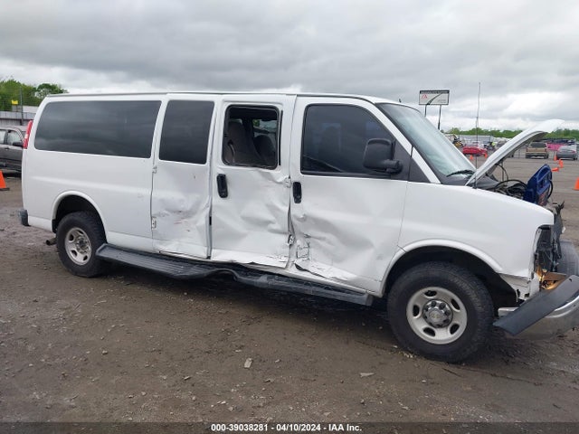 Chevrolet Express 3500 Lt 2015 1GBZG1FF6F1277442 Image 6