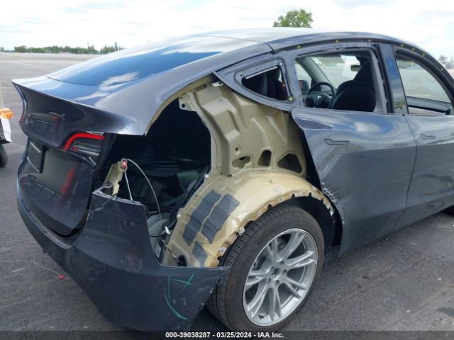 7SAYGDED9PF943102 Tesla Model Y Rwd