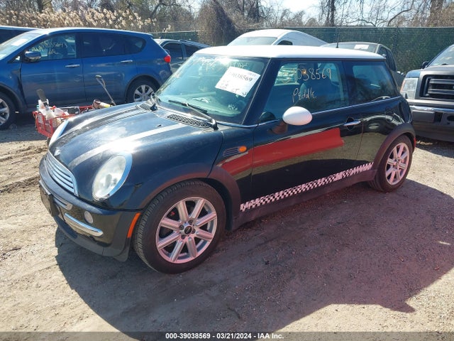 2002 MINI COOPER WMWRC334X2TC31195 Photo 1