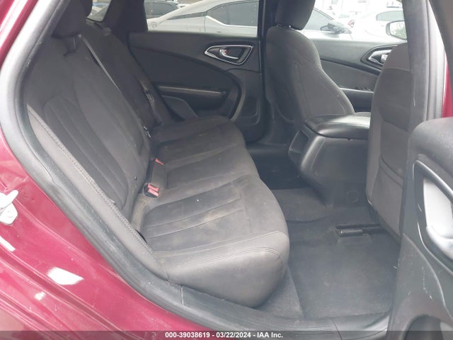 Chrysler 200 Limited 2015 1C3CCCAB6FN720408 Image 8