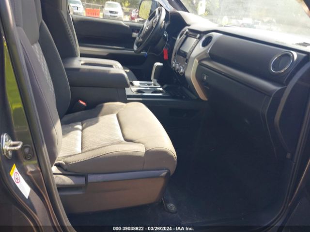 5TFRM5F18KX137853 Toyota Tundra Sr5 4.6l V8
