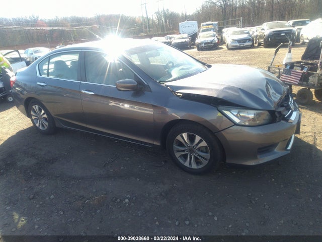 2015 1HGCR2F30FA034850 main image