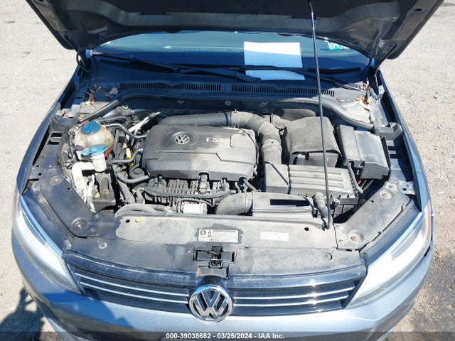 3VWD17AJ2EM439667 Volkswagen Jetta 1.8t Se