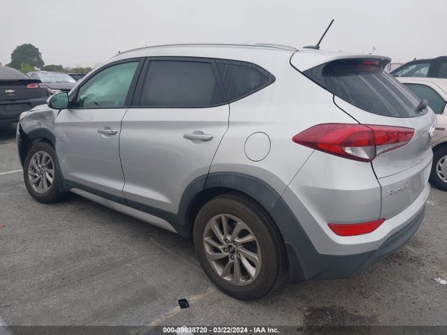 Hyundai TUCSON SE 2017 KM8J33A42HU533241 Image 3