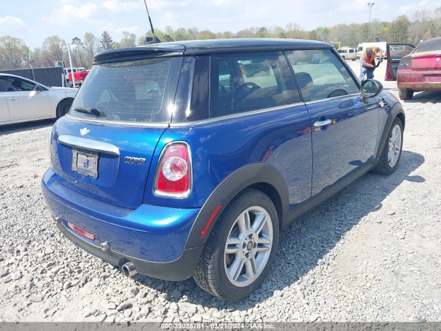 2012 MINI COOPER WMWSU3C59CT369333 Photo 3