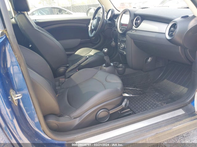 2012 MINI COOPER WMWSU3C59CT369333 Photo 4