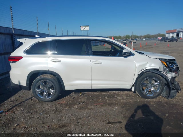 Toyota Highlander Limited 2017 5TDYZRFH1HS192872 Image 14