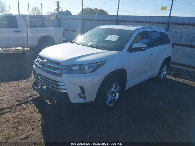 Toyota Highlander Limited 2017 5TDYZRFH1HS192872 Image 2