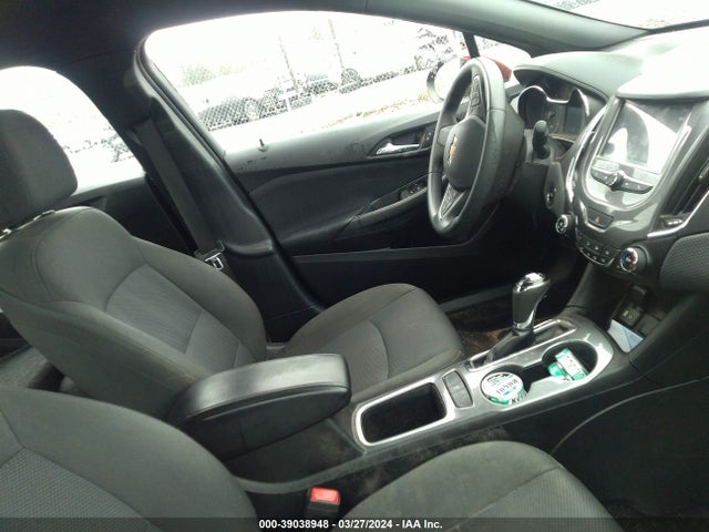 Chevrolet Cruze Lt Auto 2018 3G1BE6SM2JS579105 Image 5