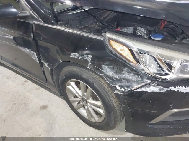 Hyundai SONATA SE 2016 5NPE24AF4GH313396 Image 12