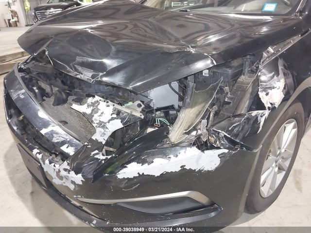 Hyundai SONATA SE 2016 5NPE24AF4GH313396 Image 14