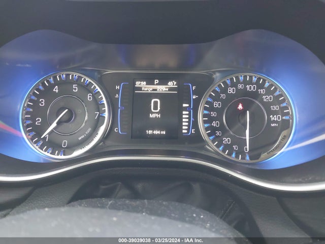Chrysler 200 Limited 2015 1C3CCCABXFN679667 Image 7