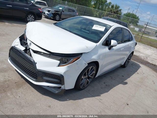 Toyota COROLLA SE 2021 5YFS4MCE1MP059694 Image 2