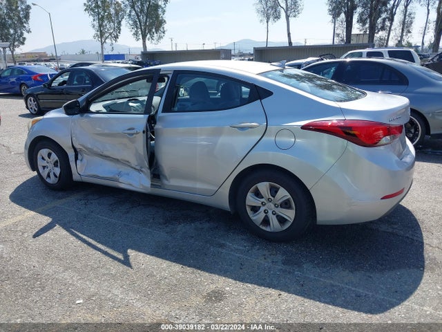 Hyundai ELANTRA SE 2016 5NPDH4AE3GH680582 Image 14