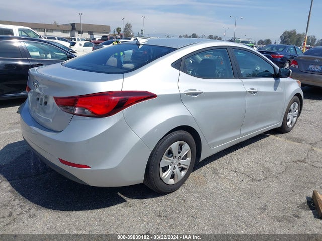 Hyundai ELANTRA SE 2016 5NPDH4AE3GH680582 Image 4