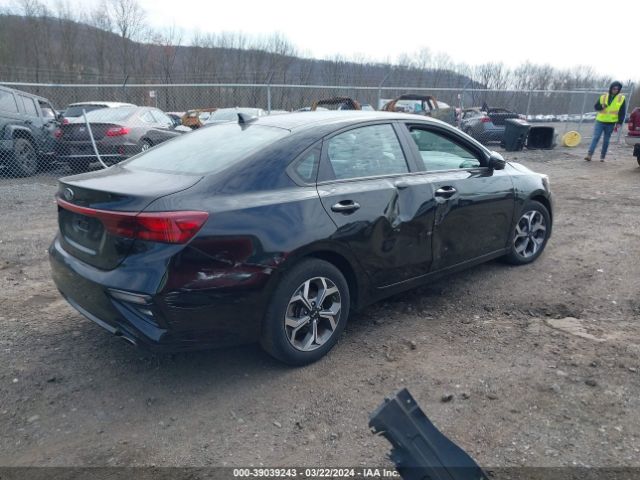 3KPF24AD8KE066979 KIA Forte Lxs