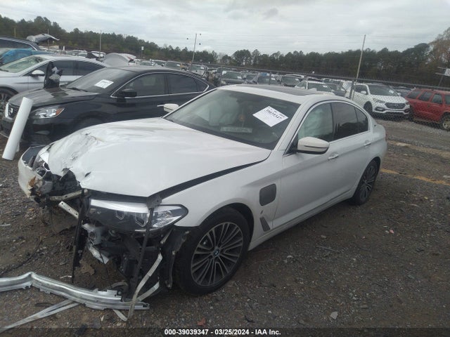WBAJA9C57JB033075 BMW 530e Iperformance