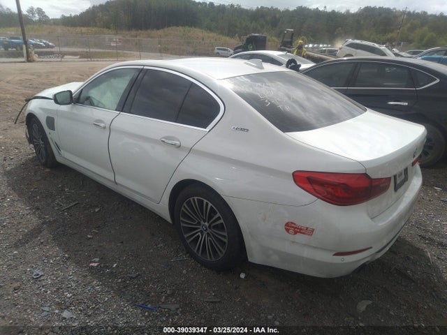 WBAJA9C57JB033075 BMW 530e Iperformance