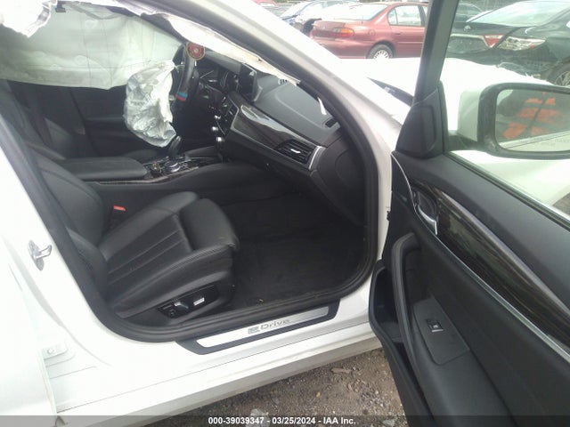 WBAJA9C57JB033075 BMW 530e Iperformance