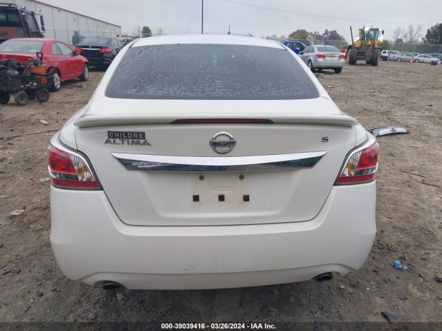 Nissan Altima 2.5 S 2015 1N4AL3AP6FN405080 Image 17