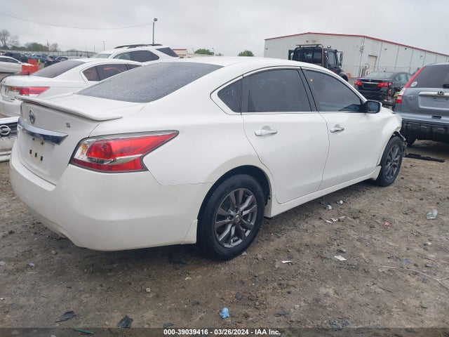 Nissan Altima 2.5 S 2015 1N4AL3AP6FN405080 Image 4
