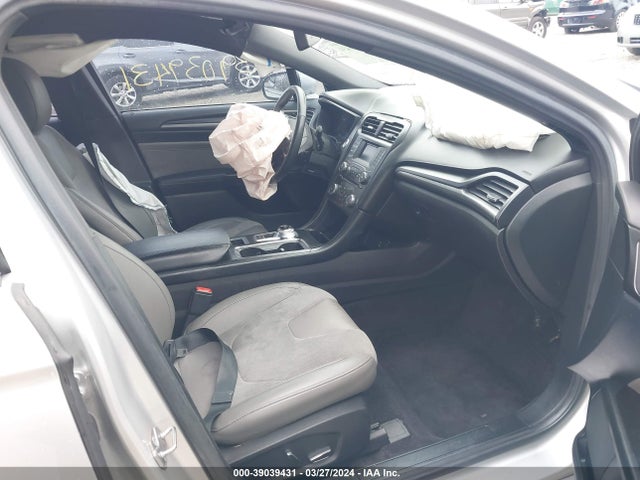 3FA6P0VP2HR221676 Ford Fusion Sport