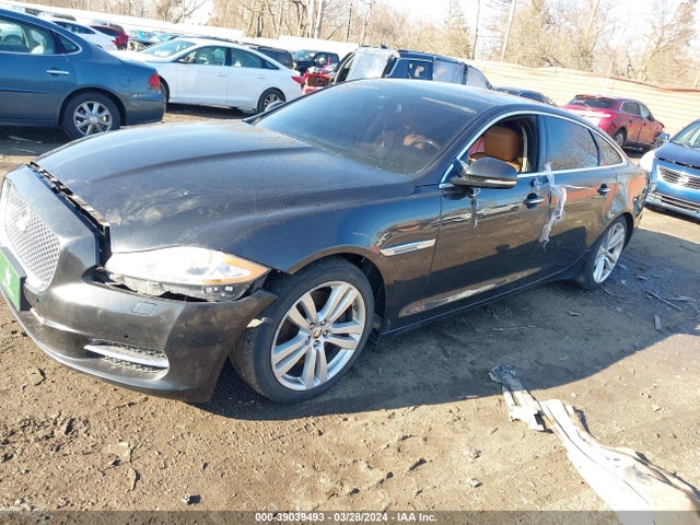 2013 JAGUAR XJ SAJWJ2GD2D8V52457 Photo 1