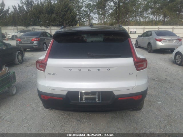 Volvo Xc40 T4 R-design 2022 YV4AC2HMXN2791256 Image 16