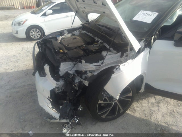 Volvo Xc40 T4 R-design 2022 YV4AC2HMXN2791256 Image 6