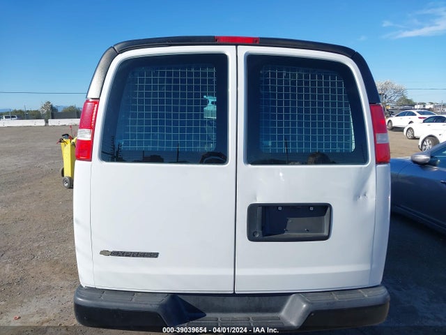 Chevrolet Express 2500 Work Van 2017 1GCWGAFF0H1145763 Image 16
