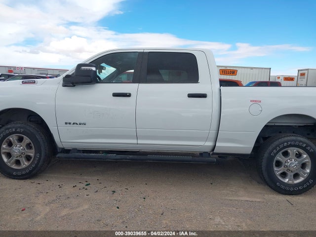 RAM 2500 Tradesman  4x4 8' Box 2023 3C6UR5HJ8PG611804 Image 14