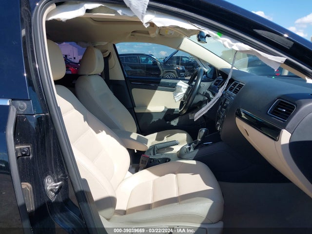 3VWL07AJ5GM374847 Volkswagen Jetta 1.8t Sel