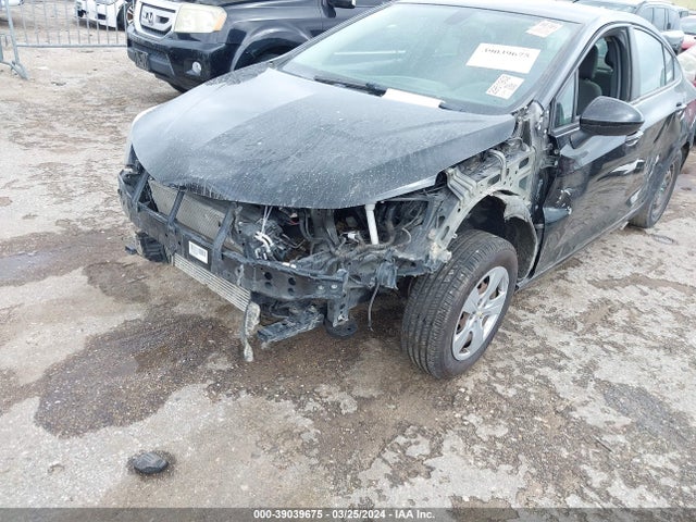 Chevrolet Cruze Ls Auto 2017 1G1BC5SM0H7221526 Image 6
