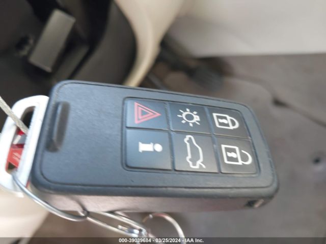 YV4952DL8E2512901 Volvo XC60 3.2