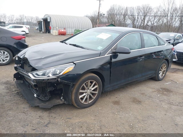 Hyundai SONATA SE 2018 5NPE24AF3JH651511 Image 2