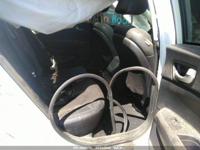 5XXGT4L36KG297604 KIA Optima S