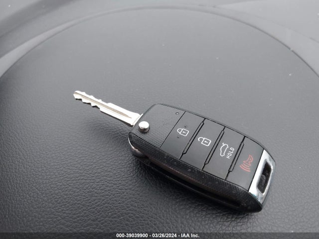 KIA FORTE LX 2018 3KPFK4A74JE227899 Image 11