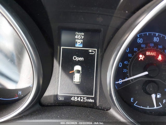 Toyota COROLLA IM 2018 JTNKARJE6JJ563517 Image 16