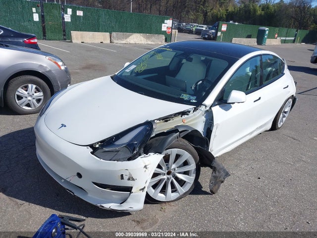Tesla Model 3 Standard Range Plus Rear-wheel Drive 2021 5YJ3E1EA8MF081939 Image 2