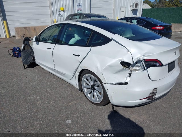 Tesla Model 3 Standard Range Plus Rear-wheel Drive 2021 5YJ3E1EA8MF081939 Image 3