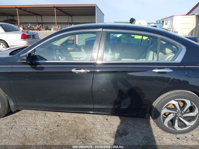 Honda ACCORD EXL 2017 1HGCR2F94HA159180 Image 14