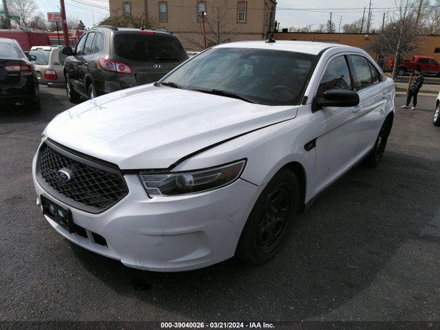 Ford Taurus Police Interceptor 2015 1FAHP2L82FG145882 Image 2