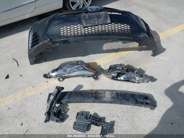 Toyota COROLLA SE 2017 5YFBURHE8HP600395 Image 12