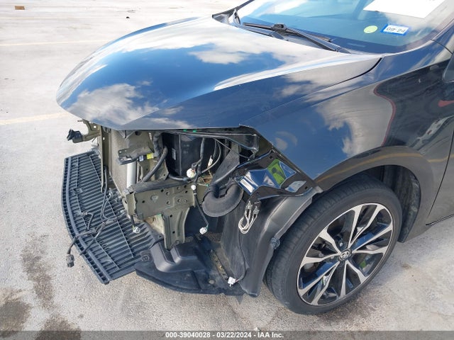 Toyota COROLLA SE 2017 5YFBURHE8HP600395 Image 18