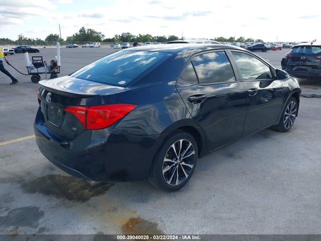 Toyota COROLLA SE 2017 5YFBURHE8HP600395 Image 4