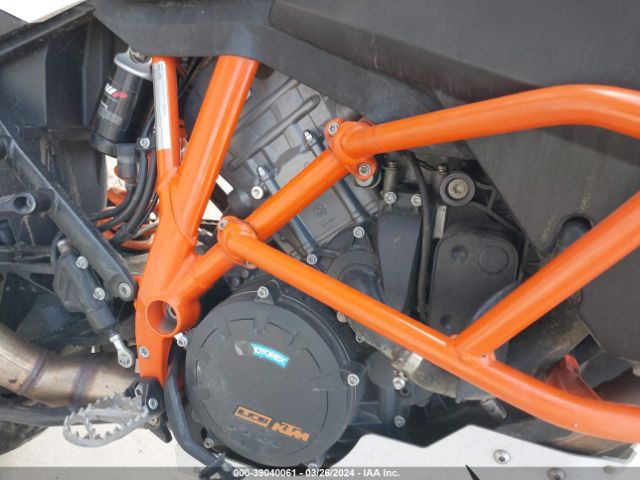 2016 KTM 1190 VBKV29407GM950100 Photo 7