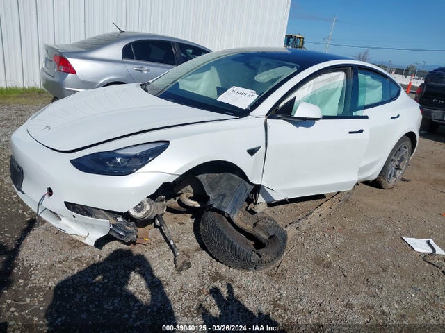 Tesla Model 3 Long Range Dual Motor All-wheel Drive 2021 5YJ3E1EB4MF010231 Image 2