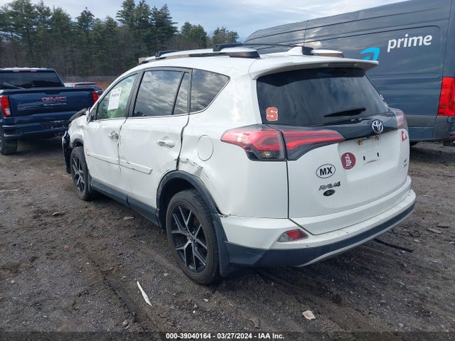 Toyota RAV4 SE 2016 JTMJFREV3GJ077820 Image 3