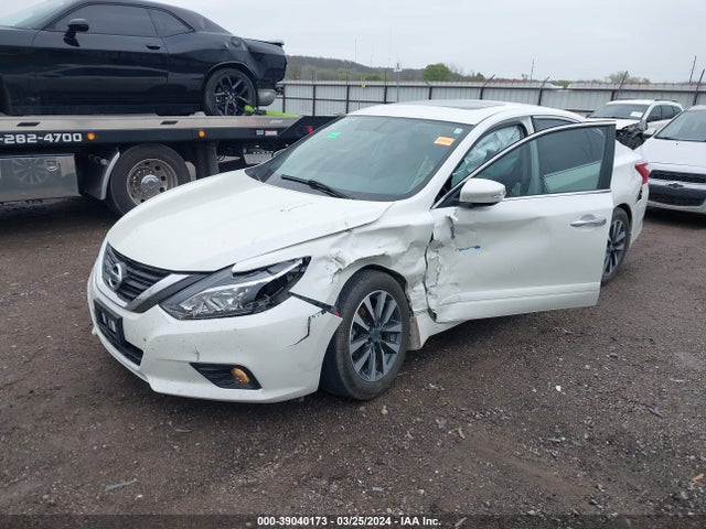 Nissan Altima 2.5 Sv 2017 1N4AL3AP2HC124148 Image 2