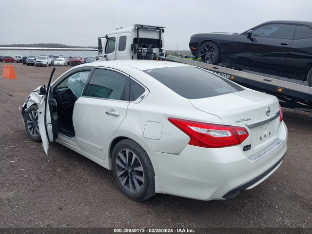 Nissan Altima 2.5 Sv 2017 1N4AL3AP2HC124148 Image 3